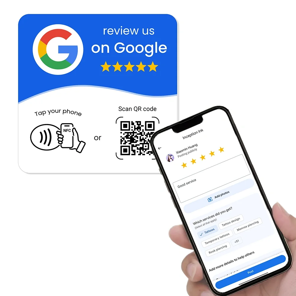 Google Review Aufsteller im Einsatz: Ein Smartphone zeigt nach dem Scannen das Google-Bewertungsformular