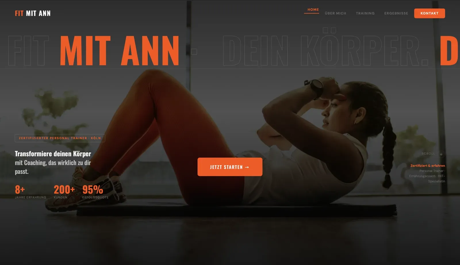 Fit mit Ann am Desktop